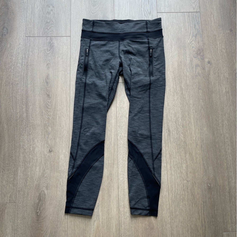 Lululemon Women’s Gray Pants in size 4 perfect condition